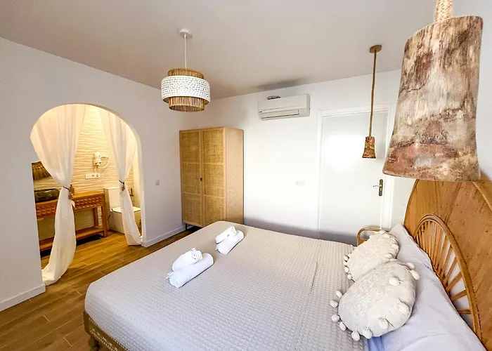 בית הארחה Chakra House Fuerteventura - Boutique For Conscious Travelers