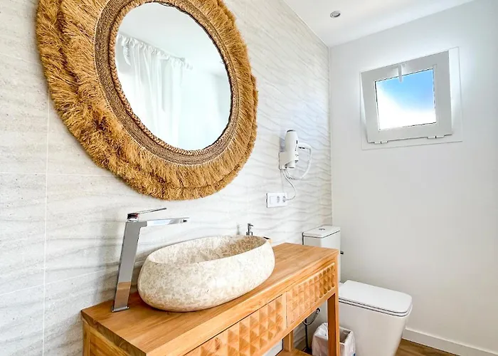 בית הארחה Chakra House Fuerteventura - Boutique For Conscious Travelers קורלחו